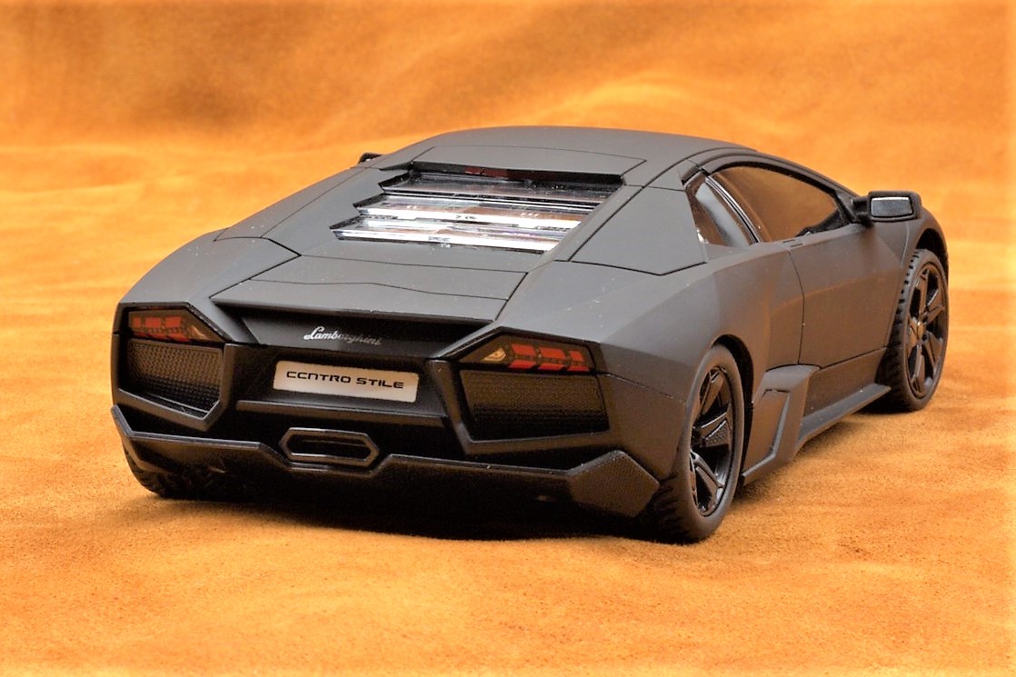 Original Lamborghini Reventon RC ferngesteuertes Lizenz-Modell Modellbau-Auto 