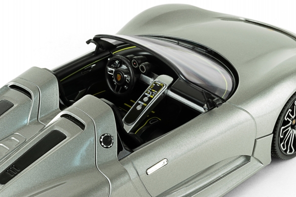 Remote controlled rc car kids toy gift Porsche 918 Spyder 33 cm