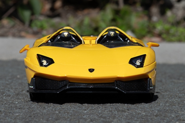 Ferngesteuertes RC Auto Kinder Spielzeug Geschenk Lamborghini Aventador J 21 cm